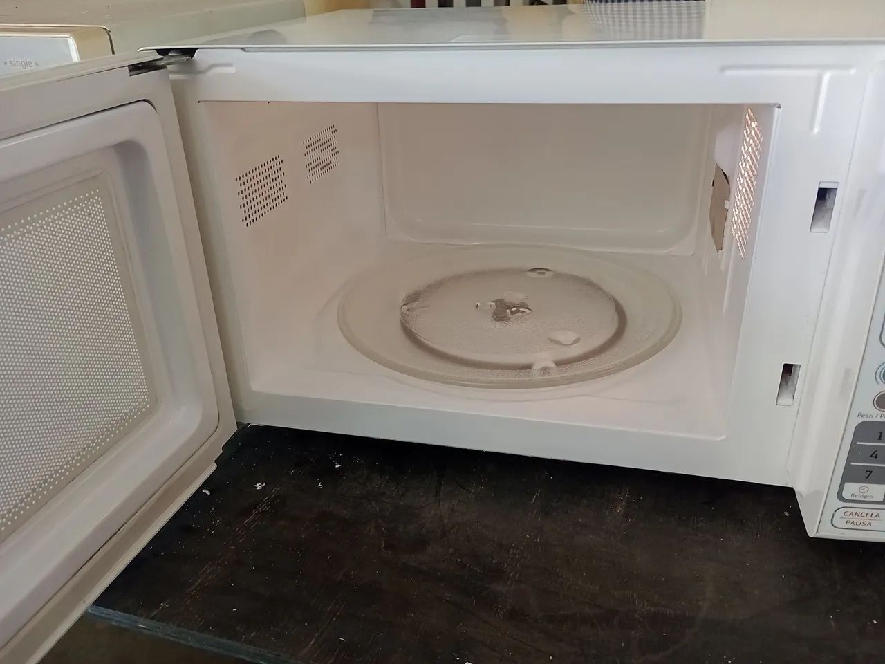 Microondas Eletrolux 27 litros  - Foto 2