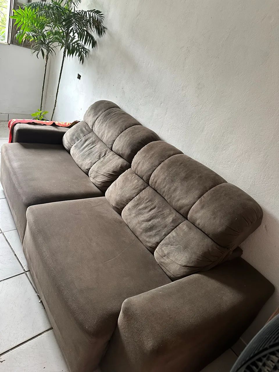 Sofá retrátil três lugares