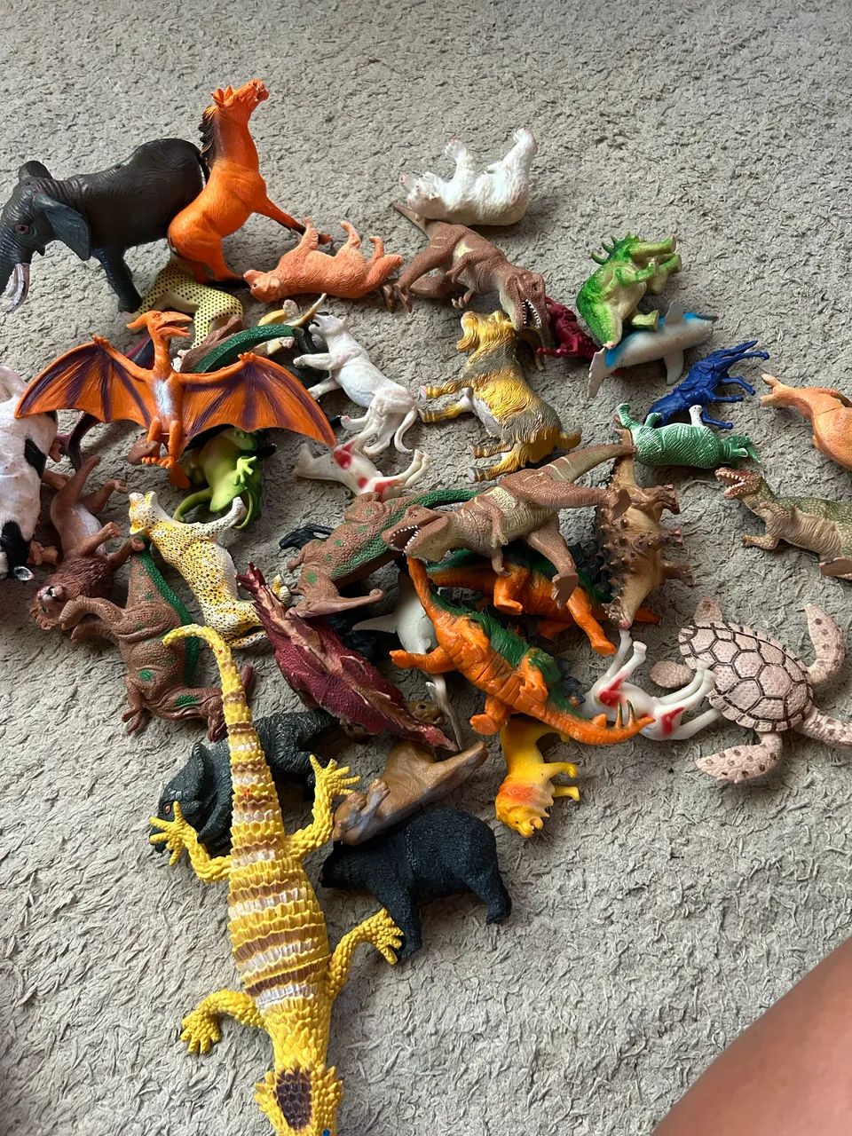 Lote de dinossauros e animais  - Foto 2