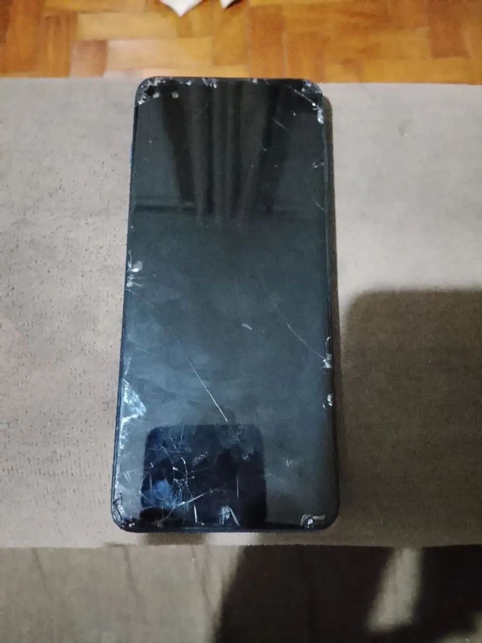 VENDO CELULAR COM 8 GIGA DE RAM PARA JOGAR. - Foto 2