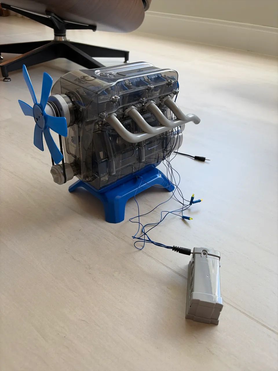 Motor de brinquedo discovery mindblown aceito negócios