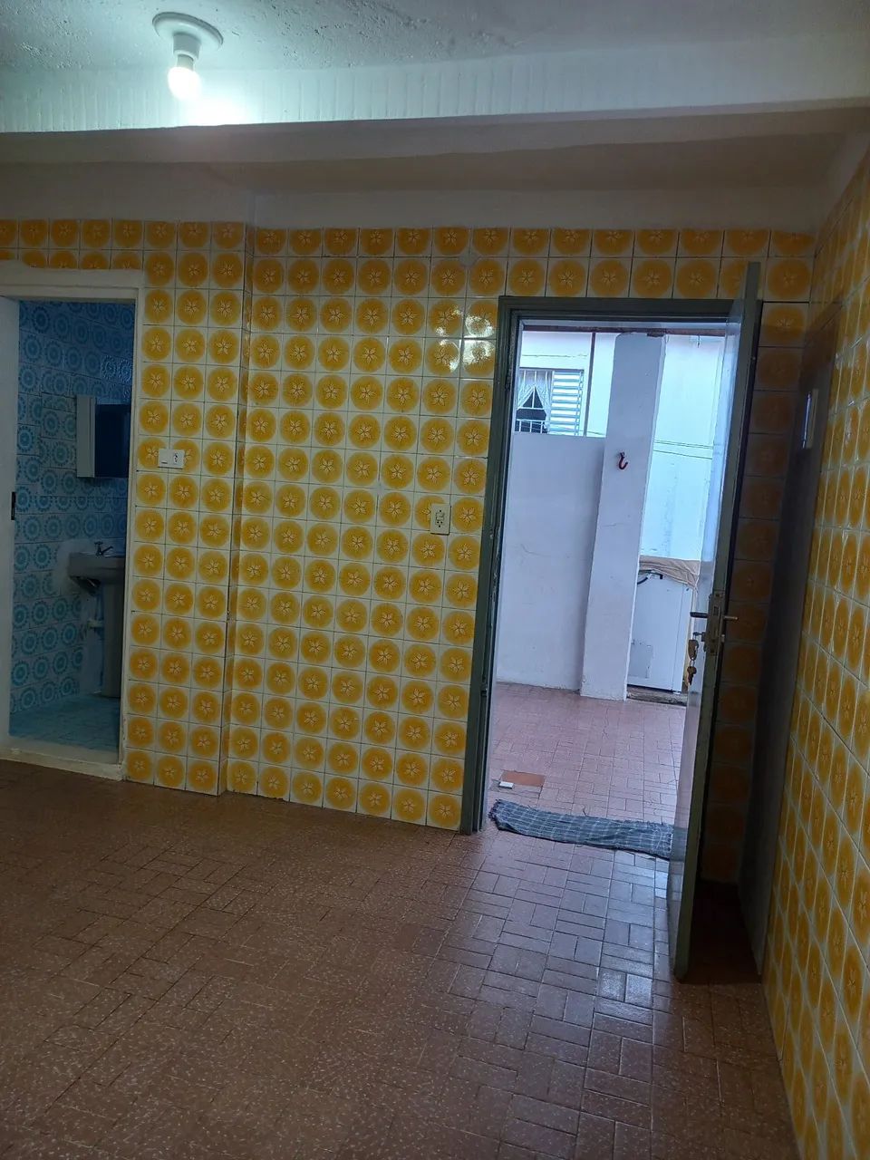 Alugo casa de dois cômodos ! - Foto 4