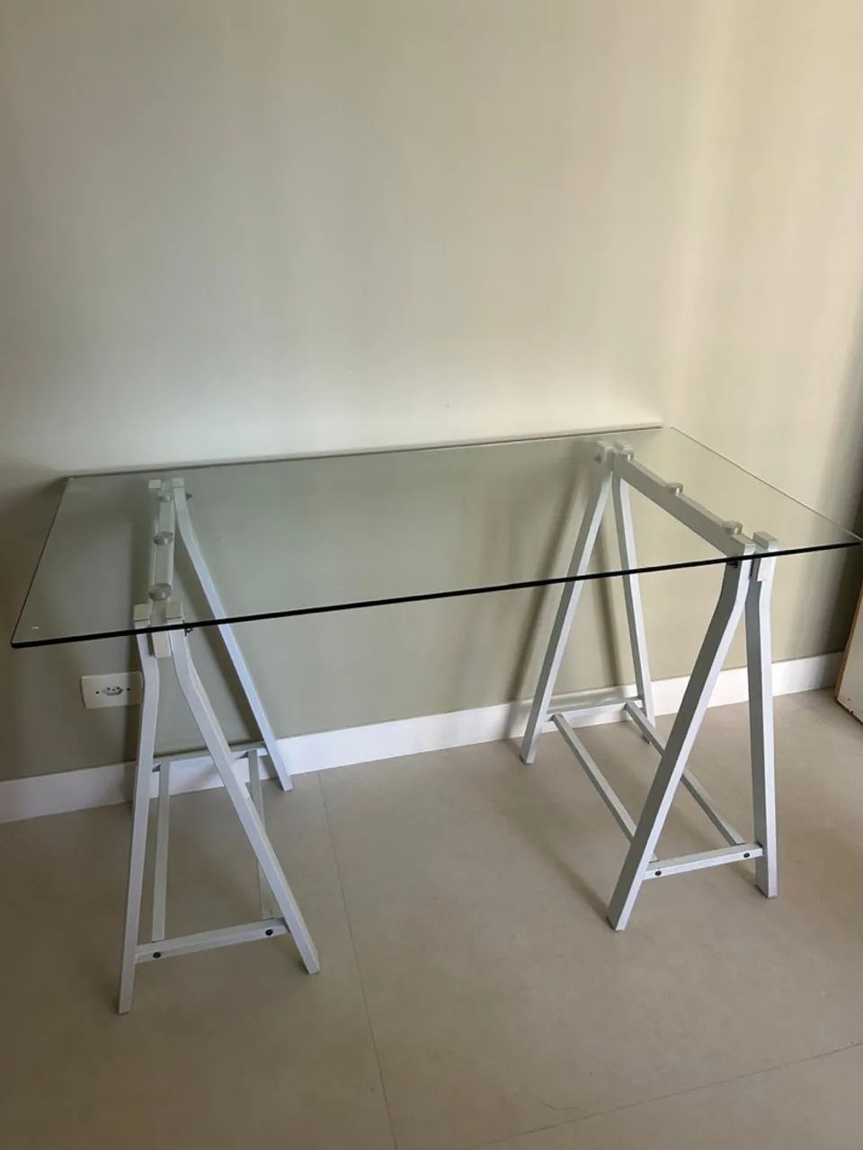 Mesa de vidro para escritório 