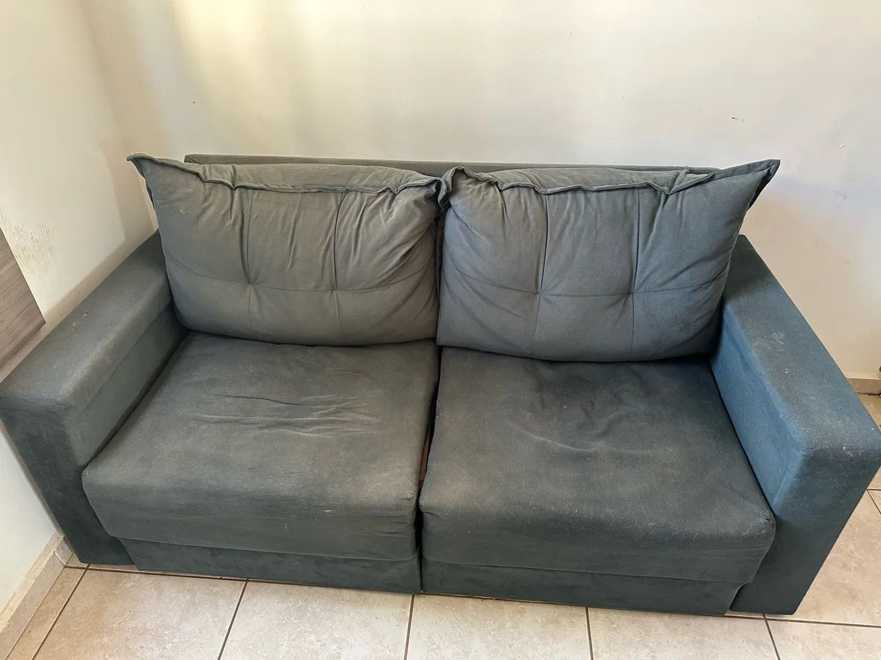 SOFÁ USADO 2 lugares 