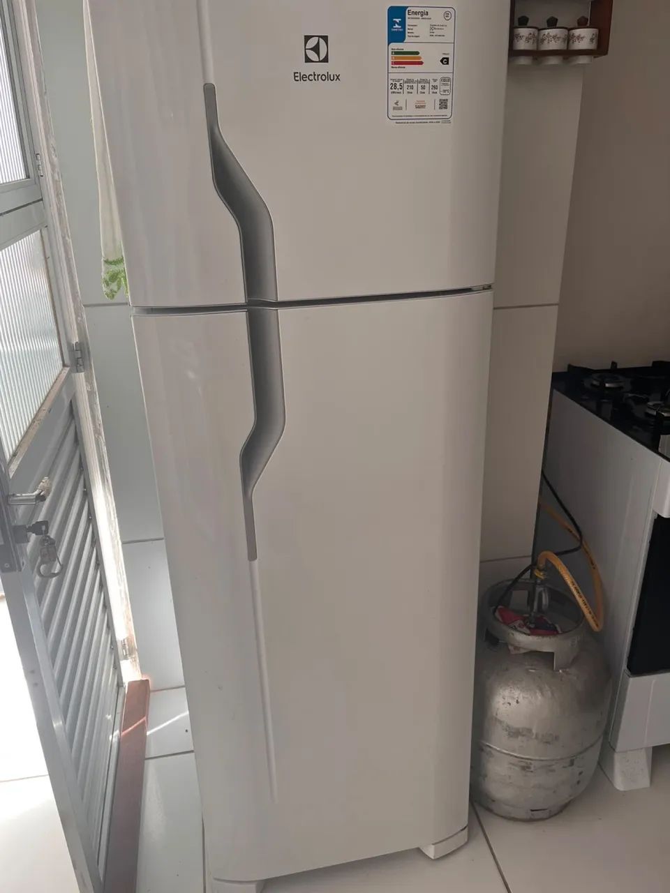 Geladeira Electrolux Defrost 260L  Duplex Branca