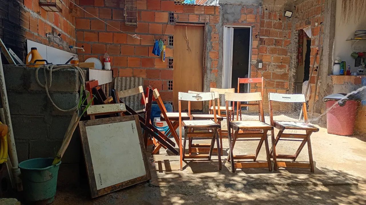 Cadeira e mesa  - Foto 3