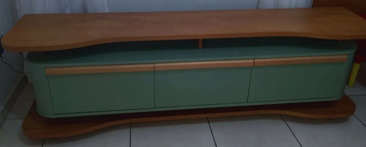 Vendo rack para tv de até 75 polegadas