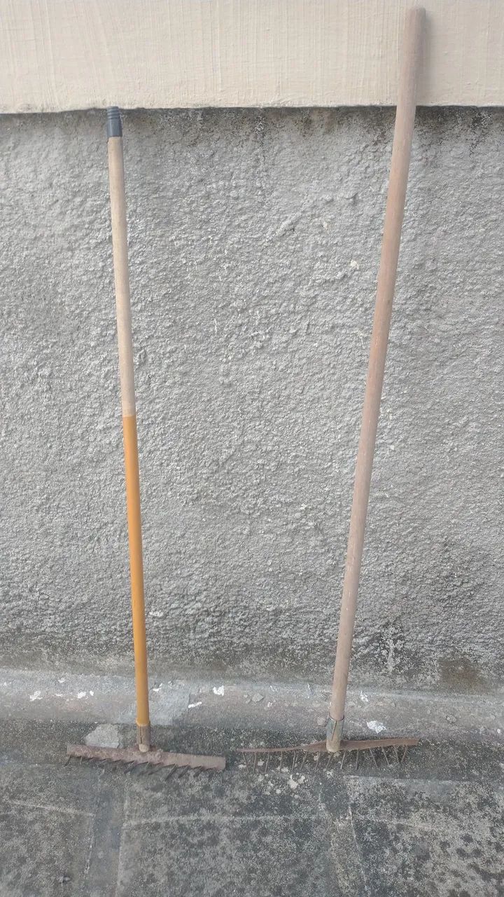 Ancinho ou rastelo com cabo - Foto 2