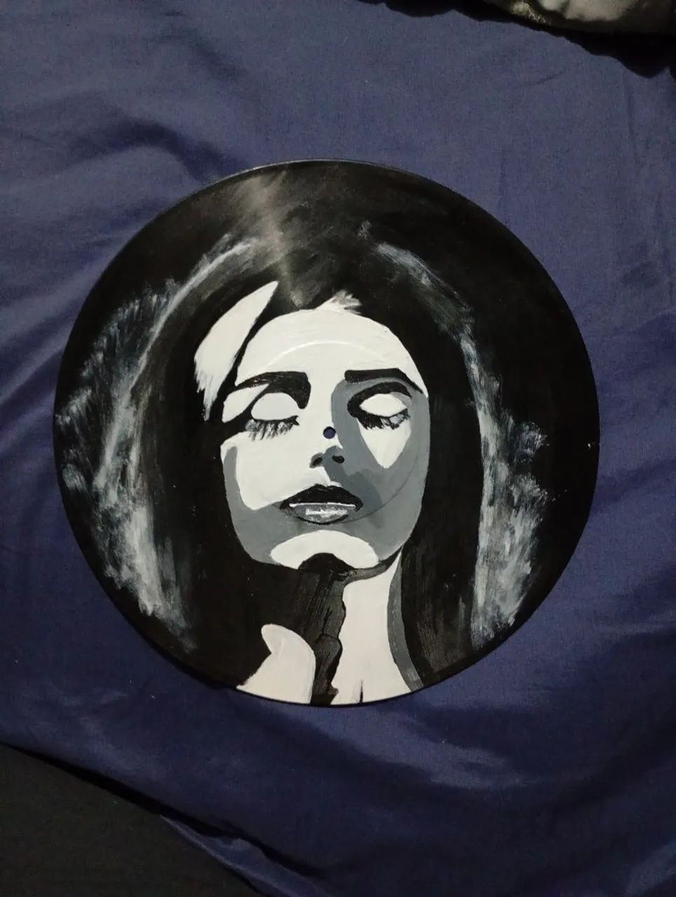 Quadro da Lana Del Rei em disco de vinil pintado a mão, exclusivo!