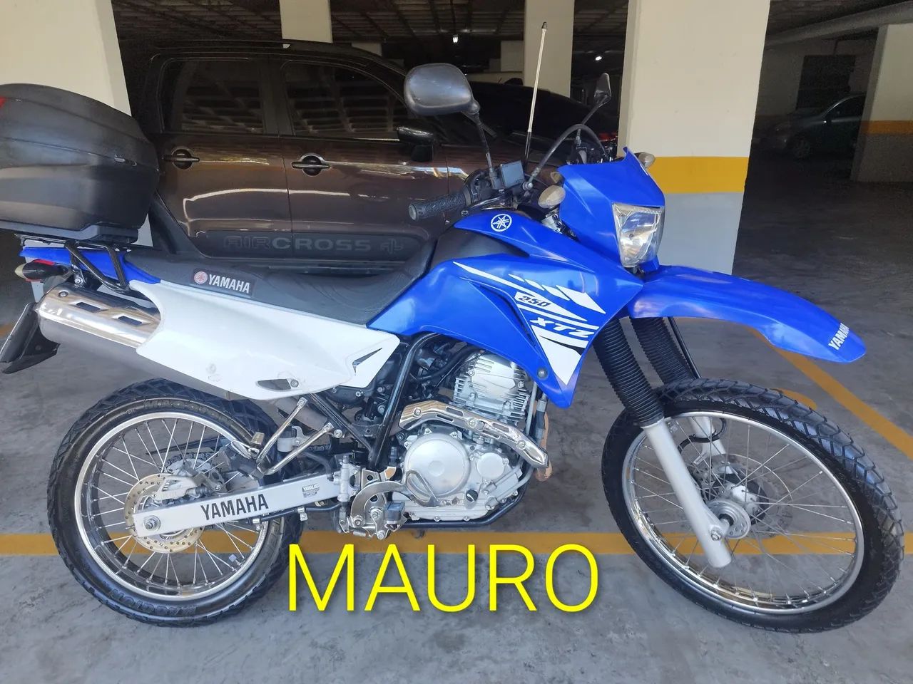 Vendo LANDER 2017 com várias peças cromadas.