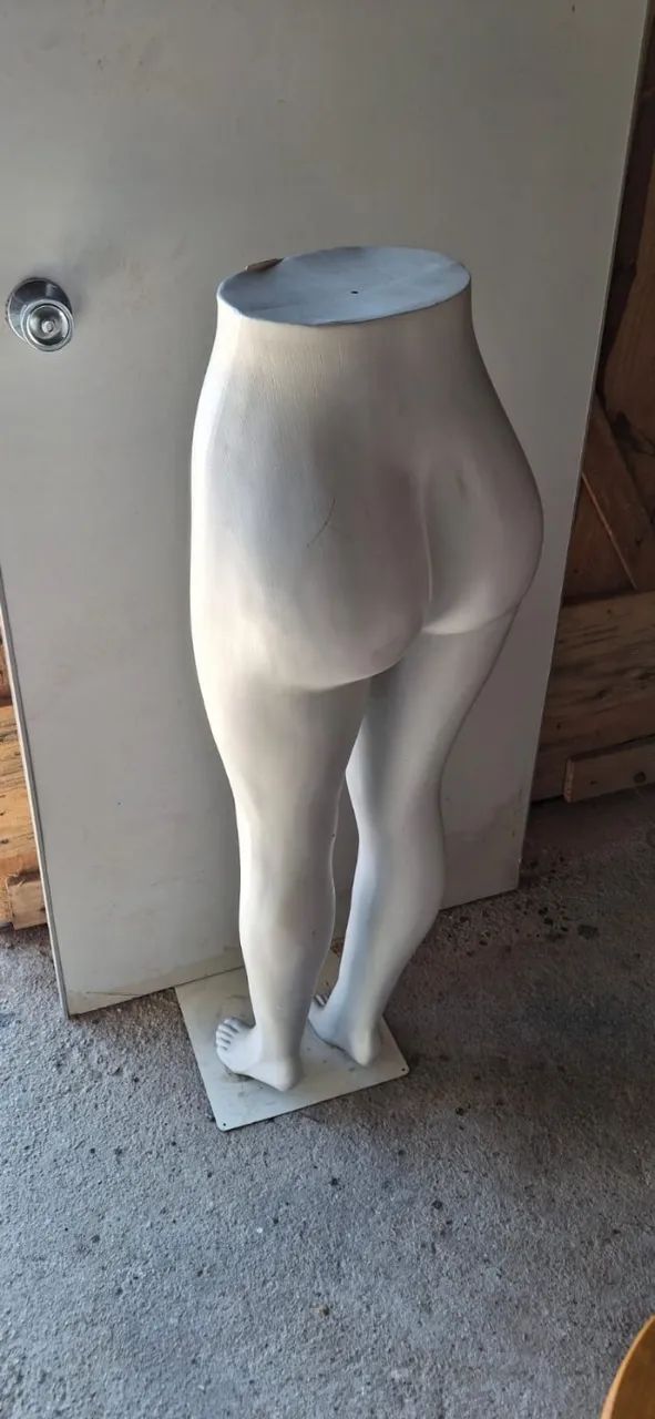 Manequins de perna, em bom estado, valor unitário. - Foto 4