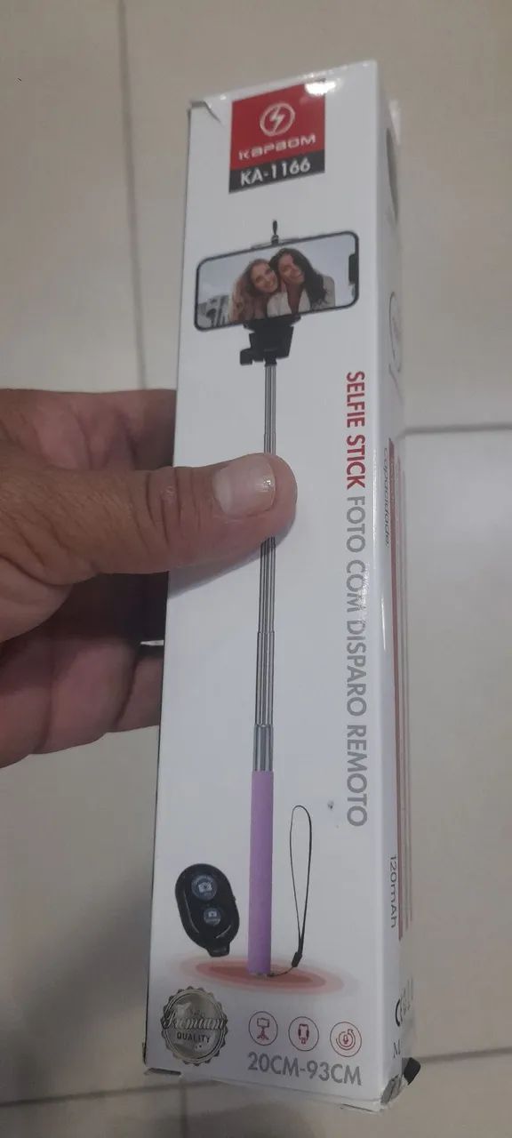 Bastão de selfie. $49, com disparo remoto