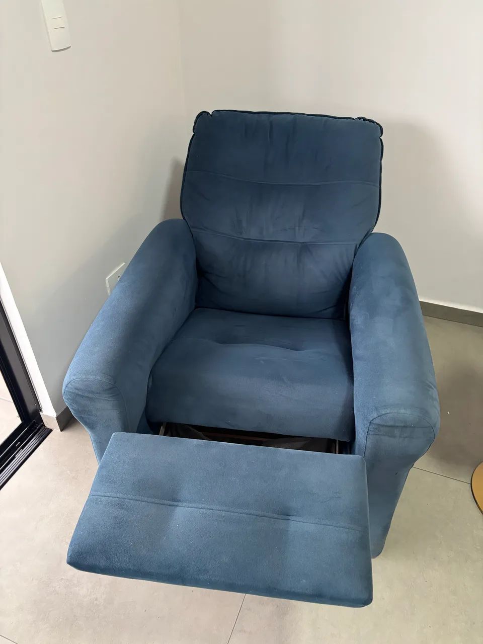 Poltrona reclinável 467353966478643200