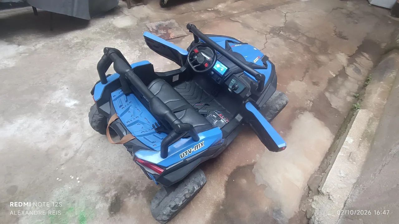 Carrinho elétrico infantil 