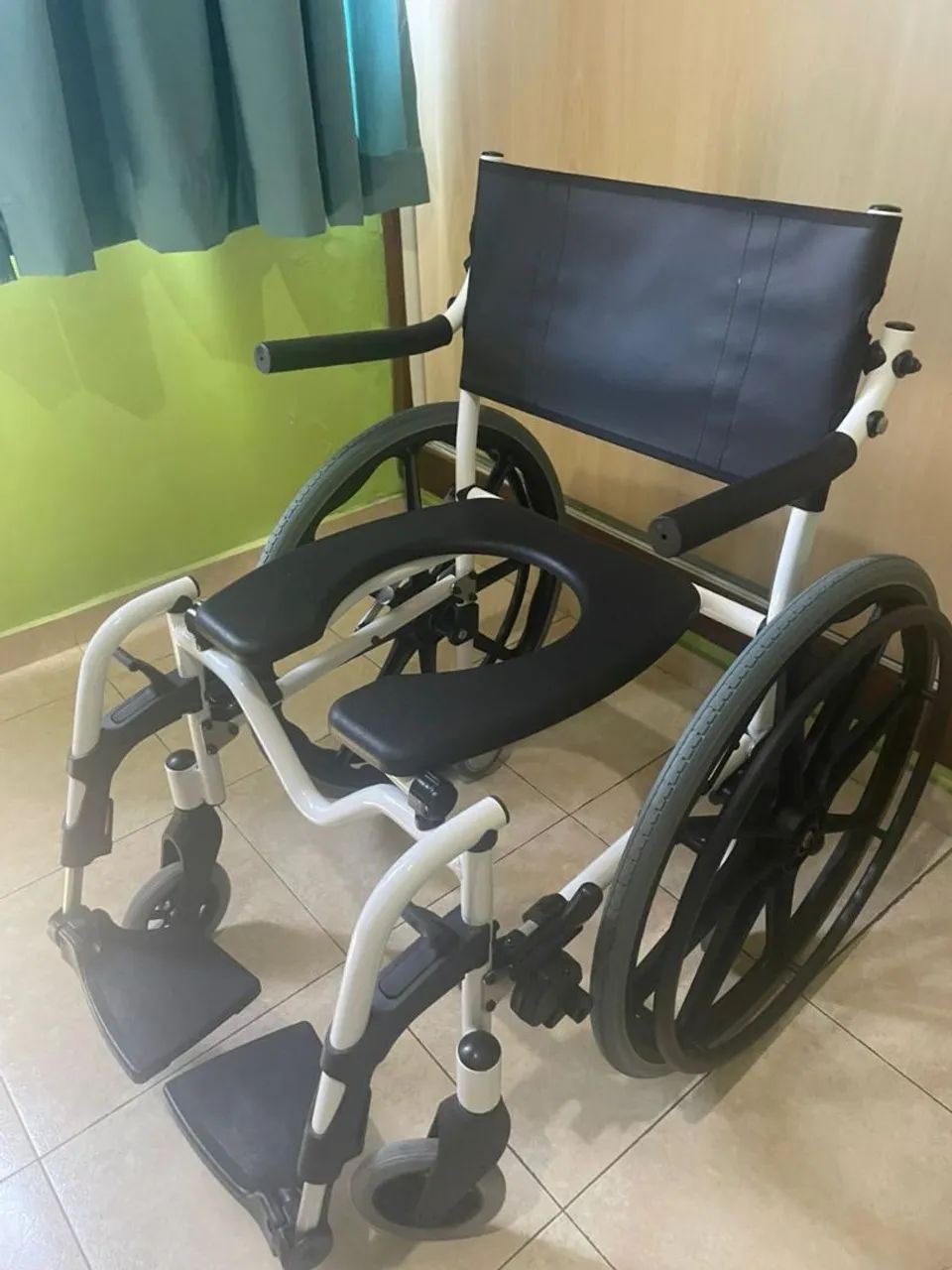 Cadeira de banho higiênica 