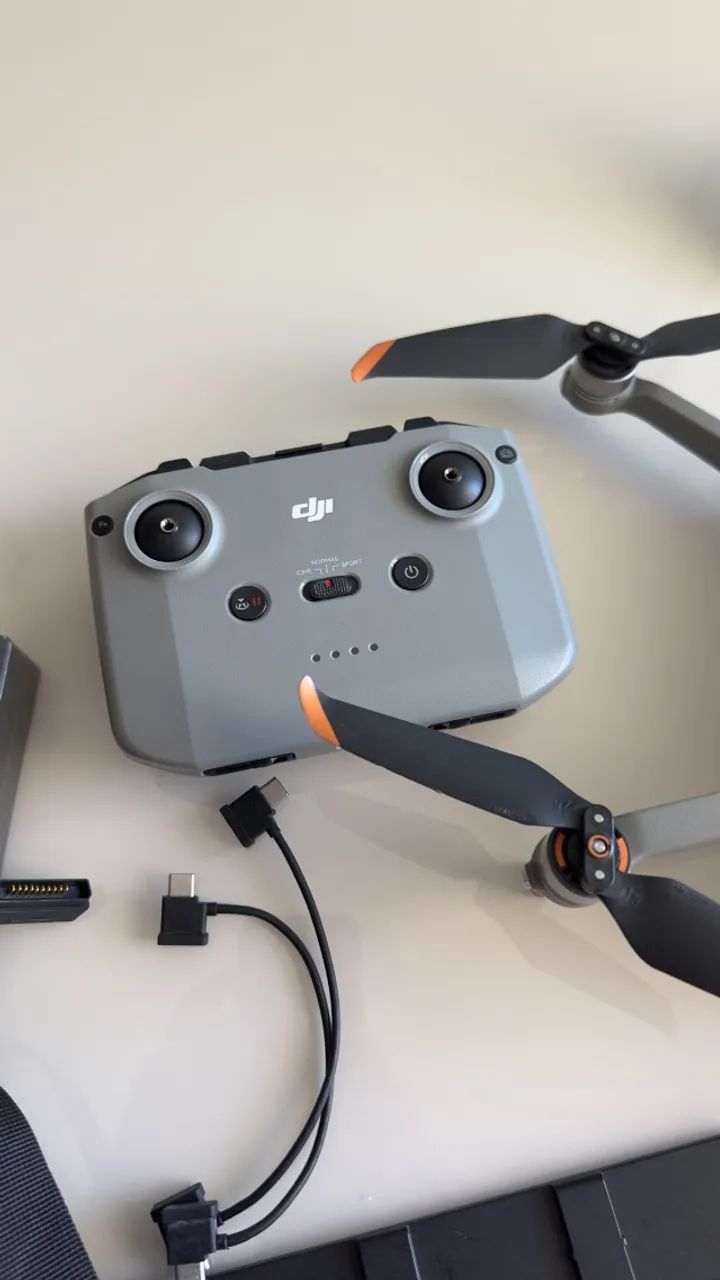 Drone DJI Airs 2S Fly Combo - Foto 3