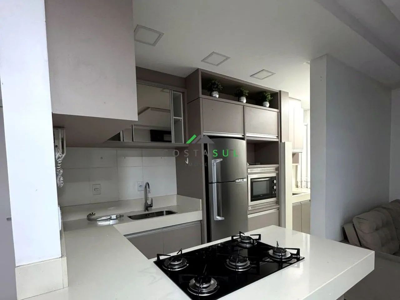 Apartamento Térreo com Suíte, Churrasqueira e Garagem Coberta - Foto 3