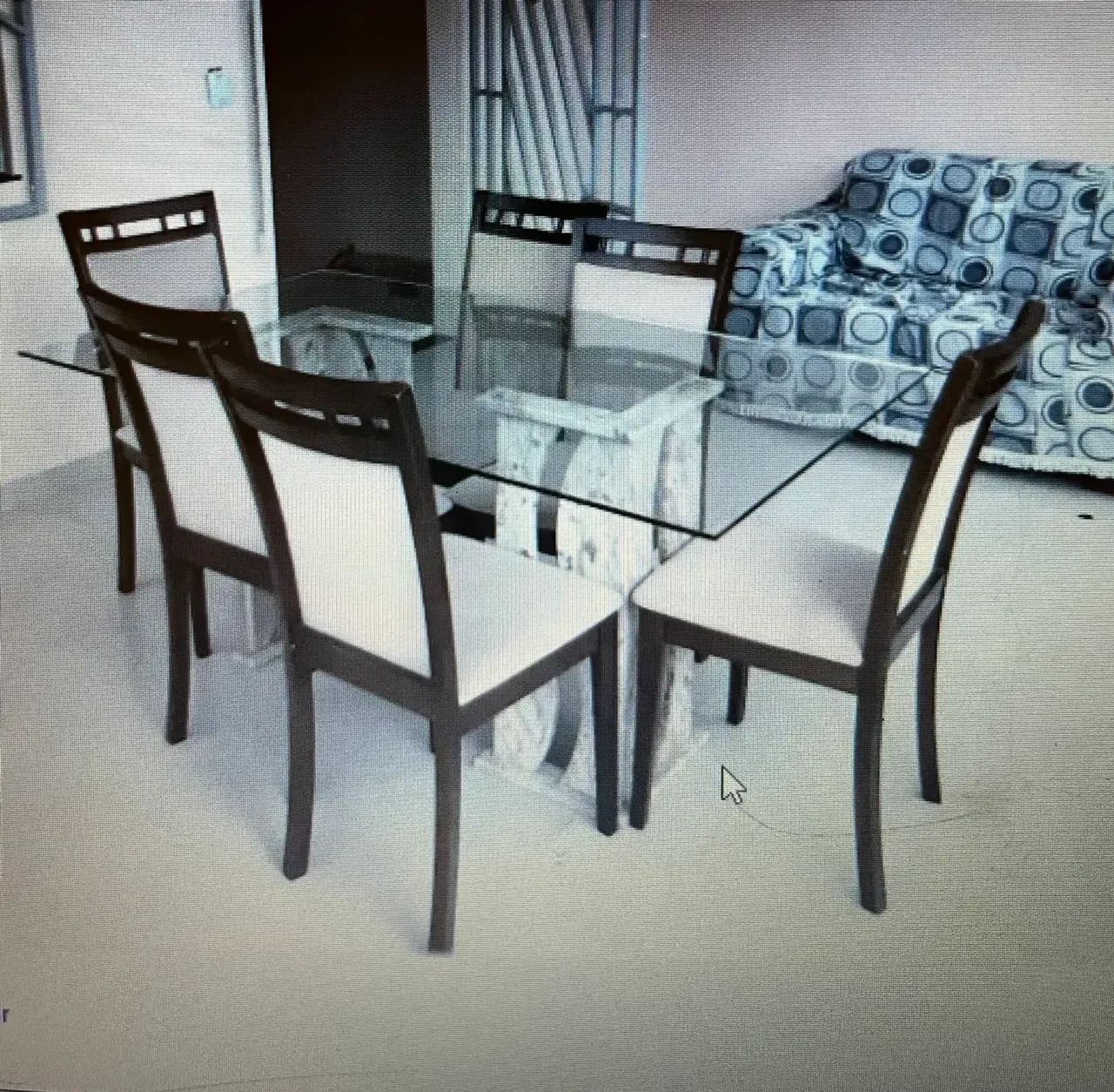 Casa com 3/4 na condor