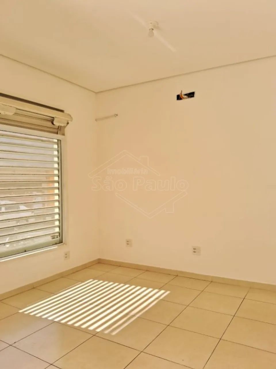 Locação de Comercial / Prédio na cidade de Araraquara - Foto 3