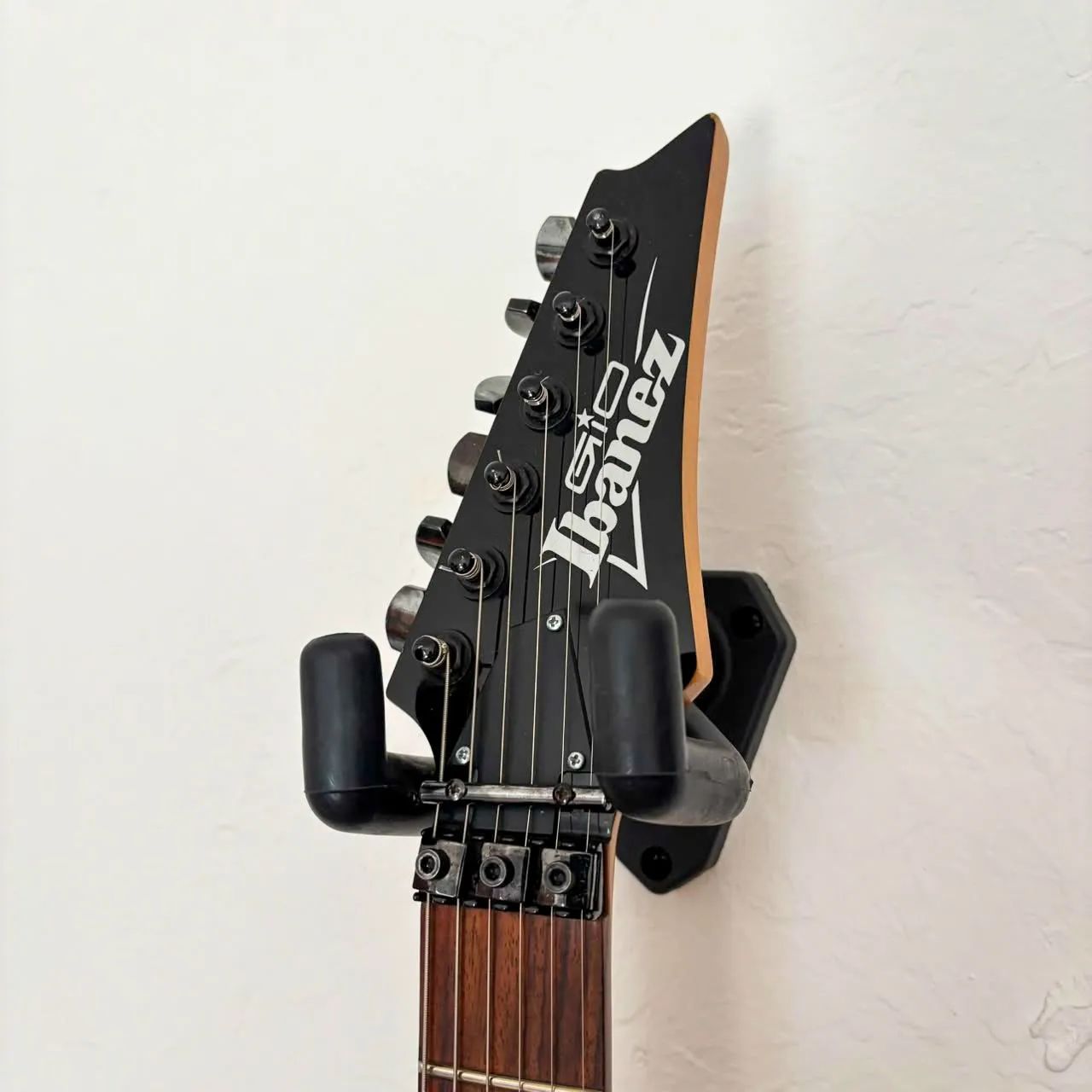 Ibanez RGA 42 Com EMG e ponte Edge - Foto 4