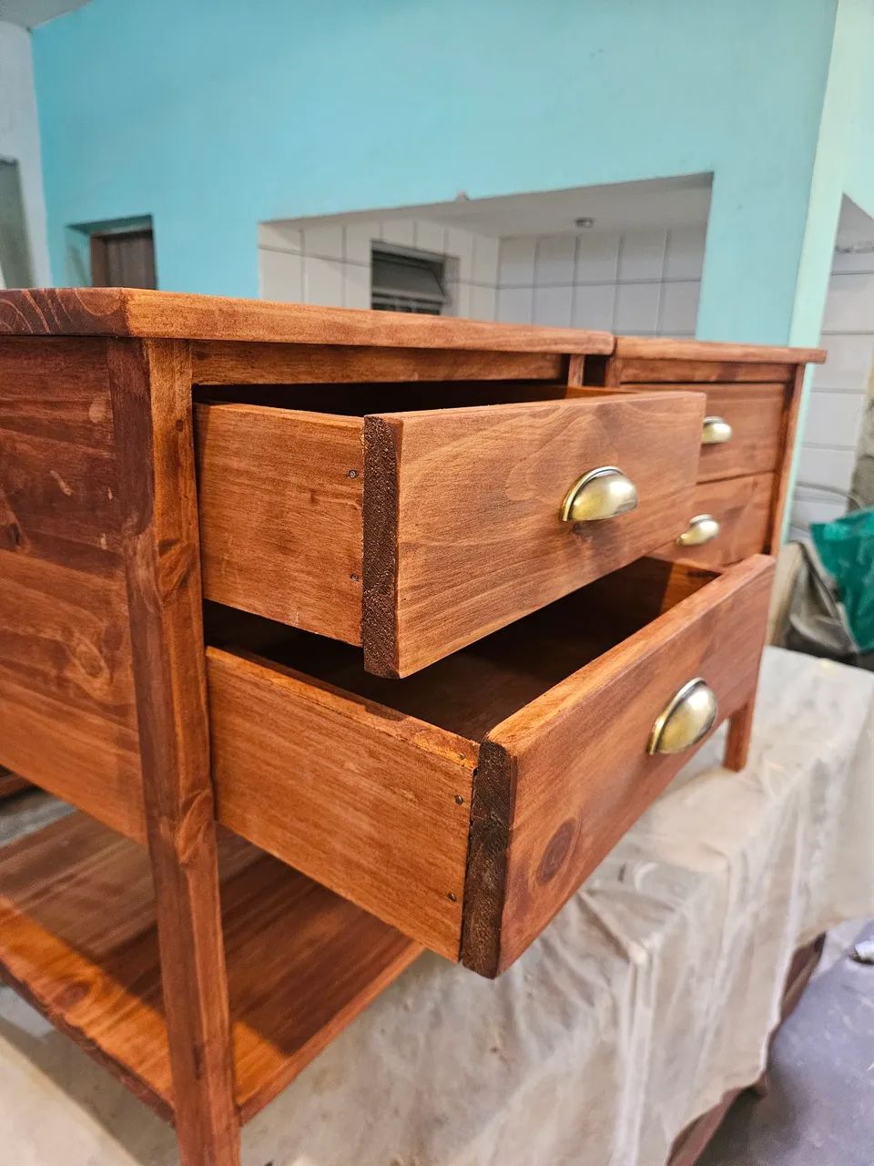 Novos - Criado mudo/Mesa de cabeceiras - Foto 4