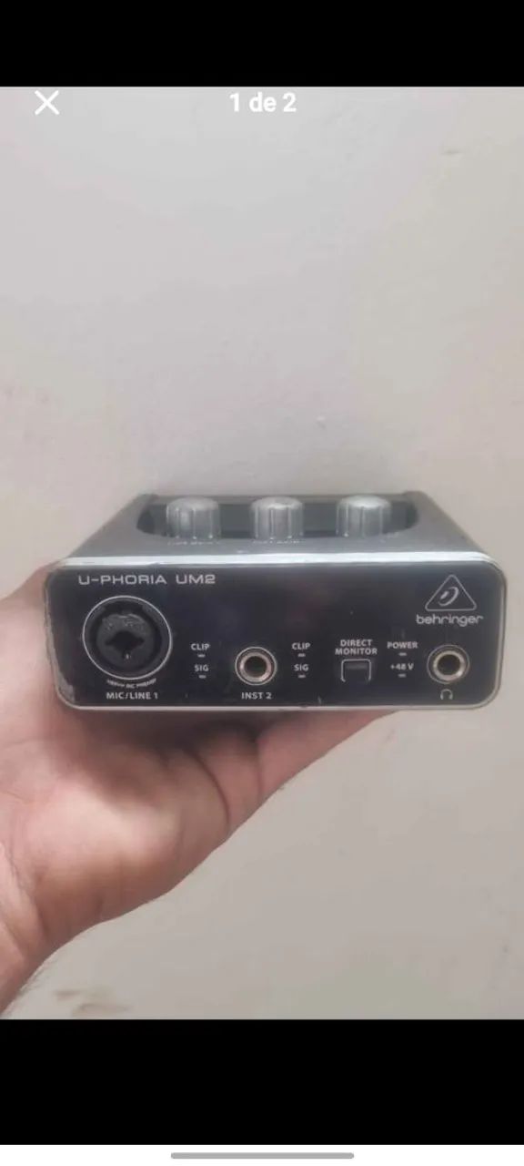 Interface de áudio Behringer U-PHORIA UM2 