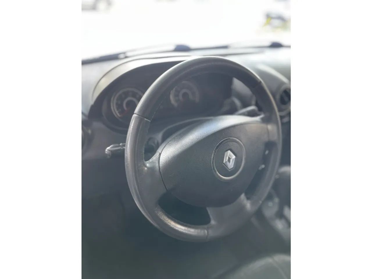 Renault Logan Expression Flex 1.6 16V 4P 2012 - Foto 5