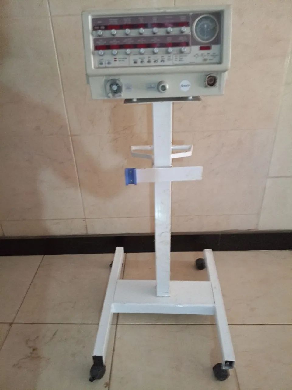 Ventilador Pulmonar BIRD 8400 STI  - Foto 3