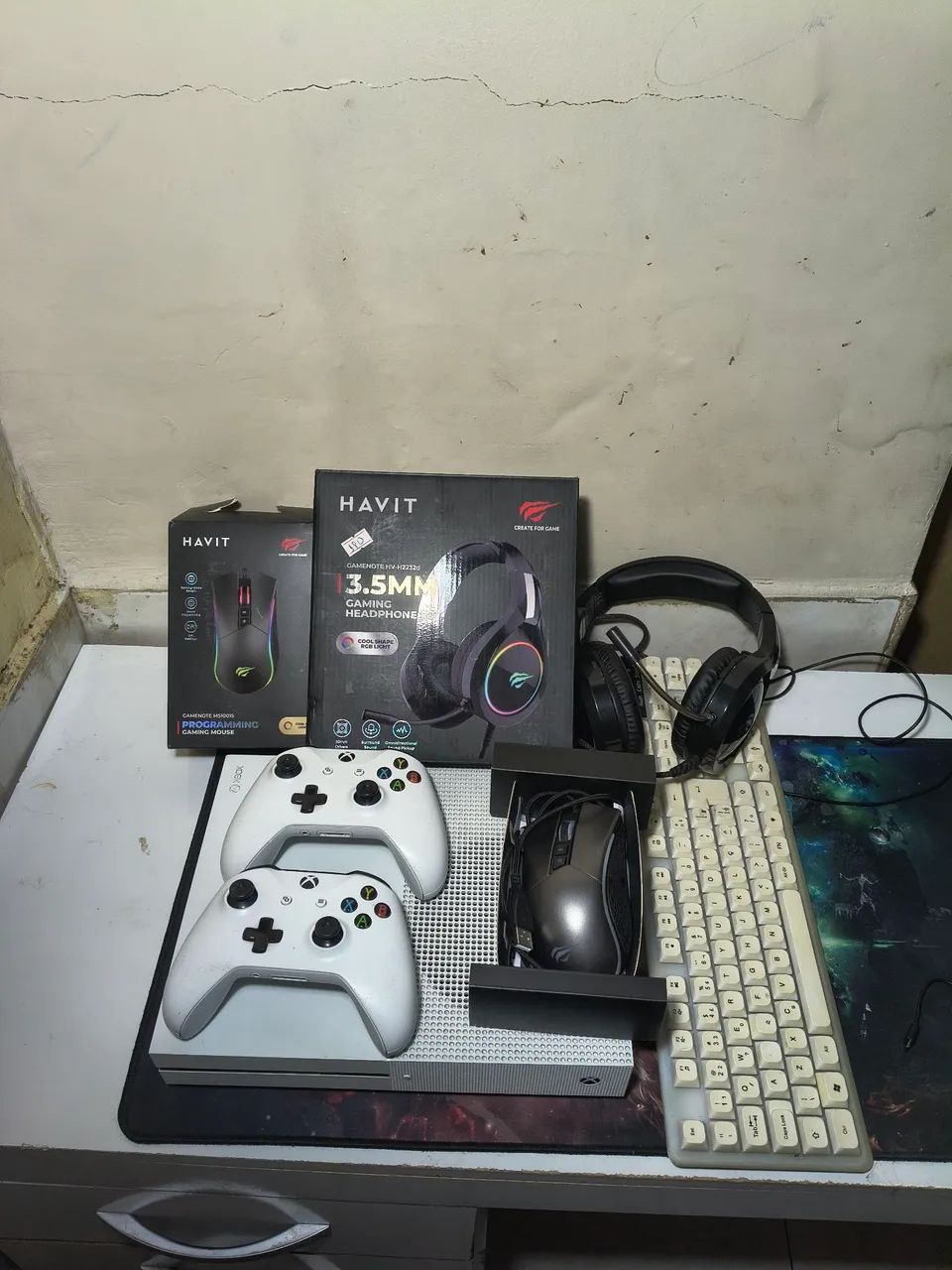 xbox one s com 2 controles + kit gamer - Foto 2