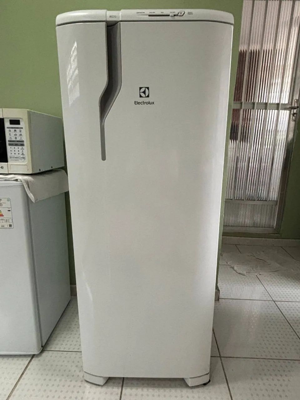 geladeira eletrolux cycle defrost - Foto 3