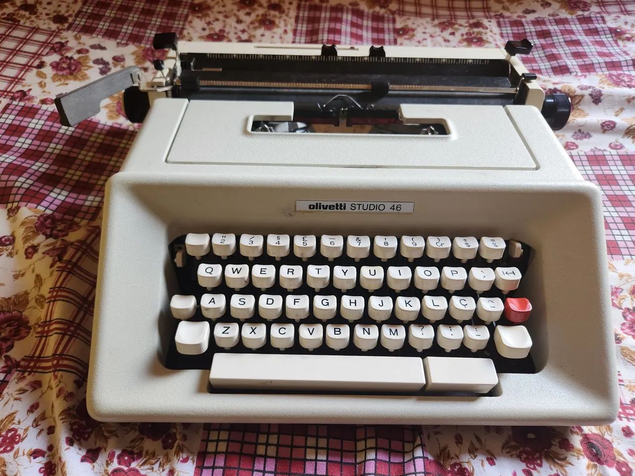 Máquina de datilografia Olivetti