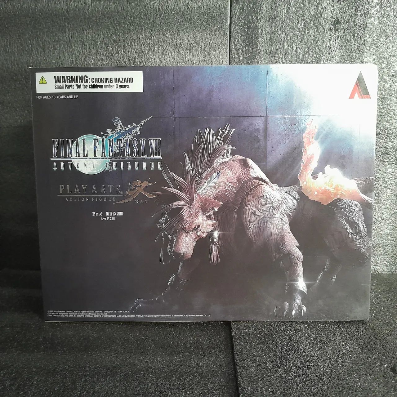 Play Arts Kai Red XIII Final Fantasy 7 Advent children Original Usado