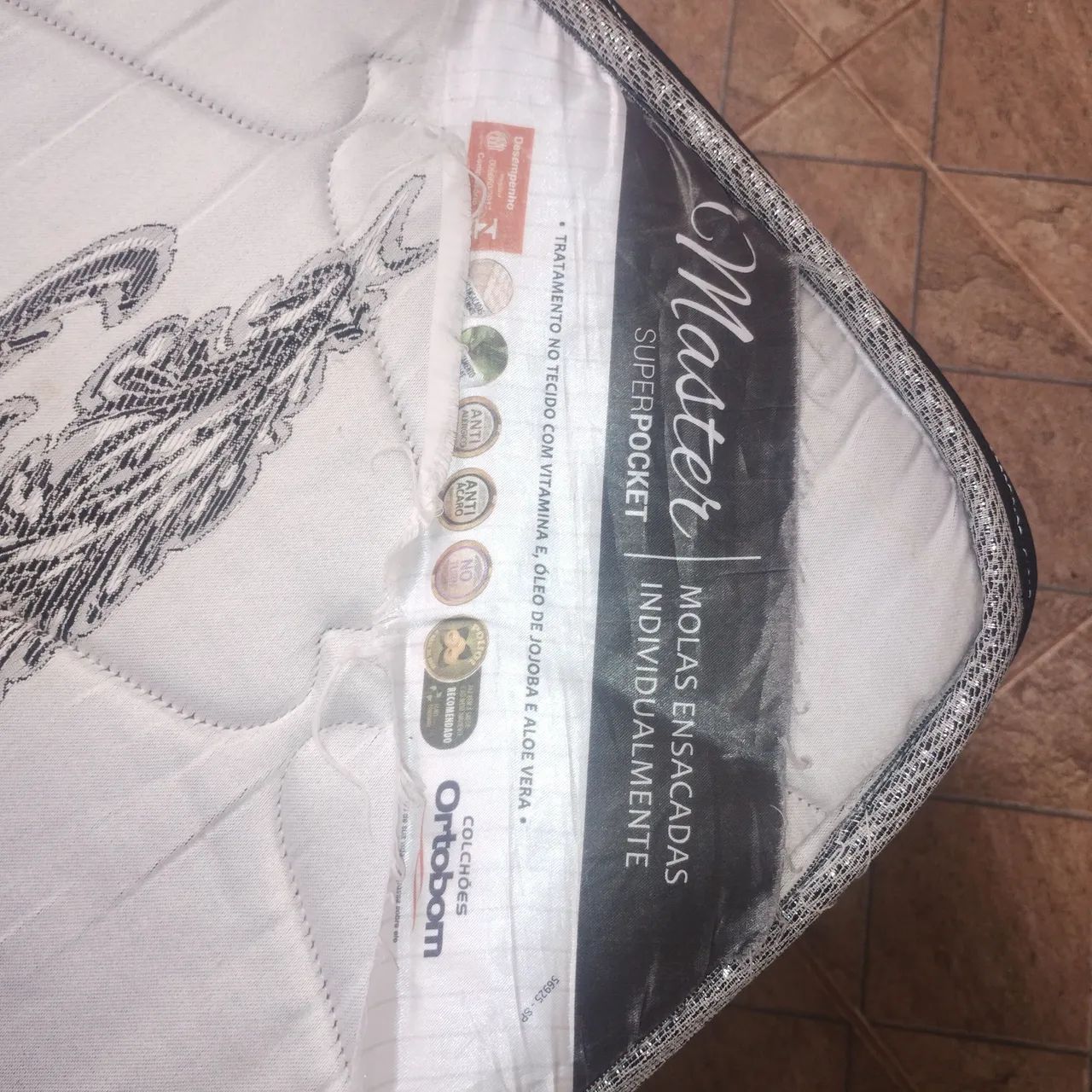 Vendo colchão Queen 