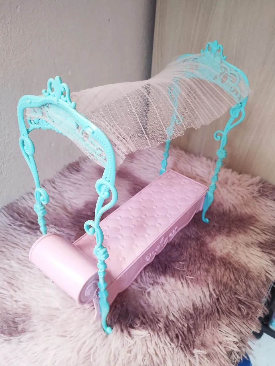 Cama com dossel do castelo da Barbie  - Foto 3