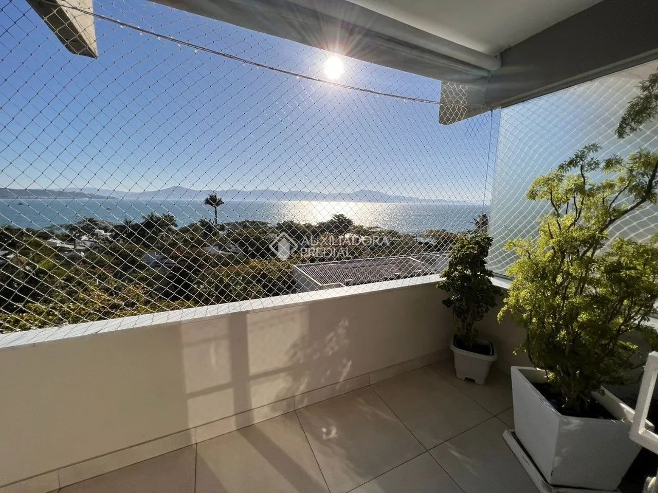 APARTAMENTO COM VISTA MAR E ACESSO PRIVATIVO À PRAIA - CANAJURÊ - Foto 2