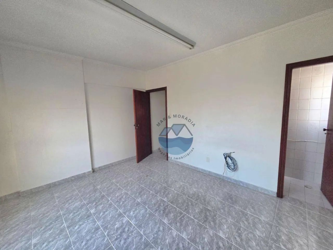 Sala Comercial com divisórias com 2 banheiros e Copa em edifício com elevador no Bairro da - Foto 5