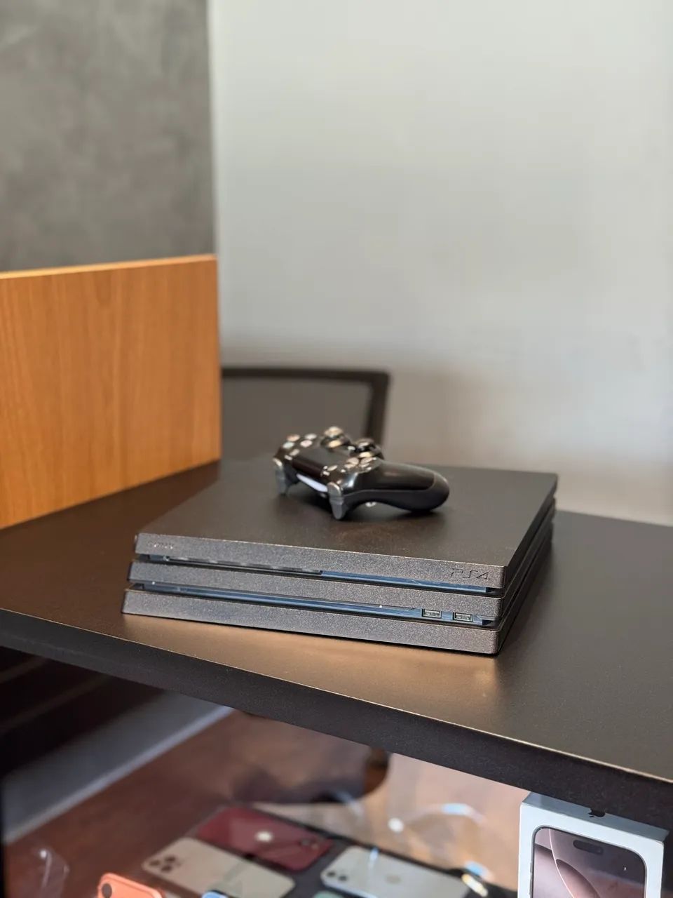 Ps4 pro 1TB, com limpeza e troca de pasta térmica  - Foto 2