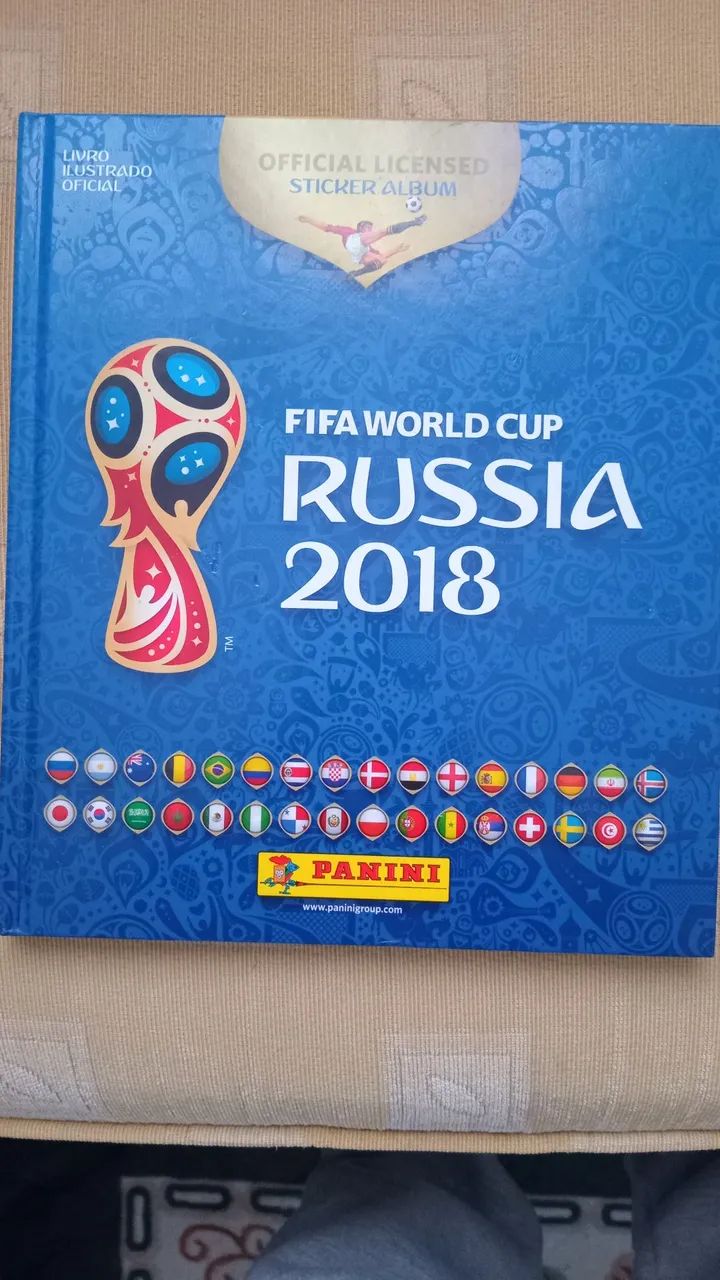 Lote com dois álbuns copa 2018 no estado. - Foto 2