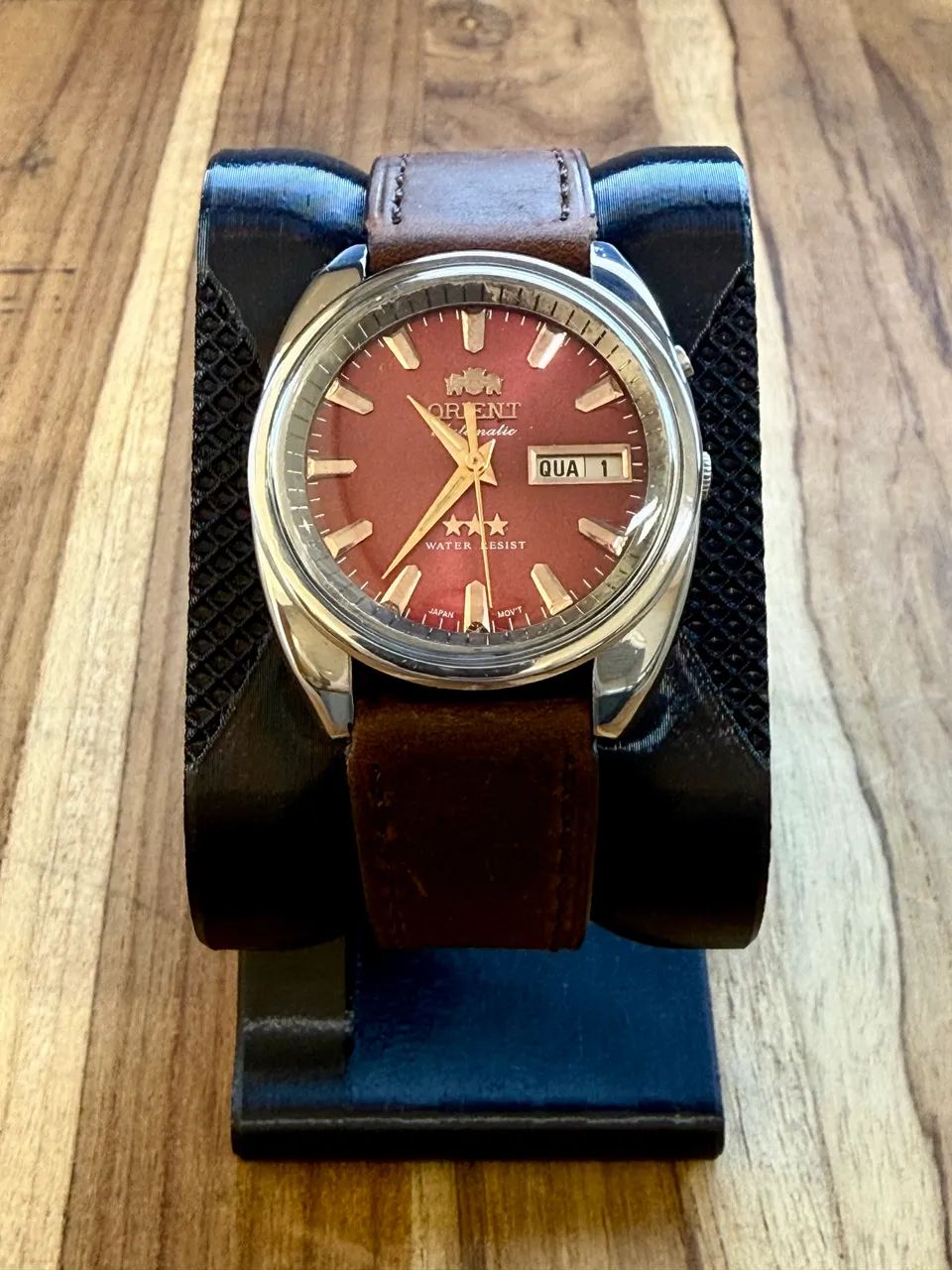 Relógio Orient Red Sunburst - 1970