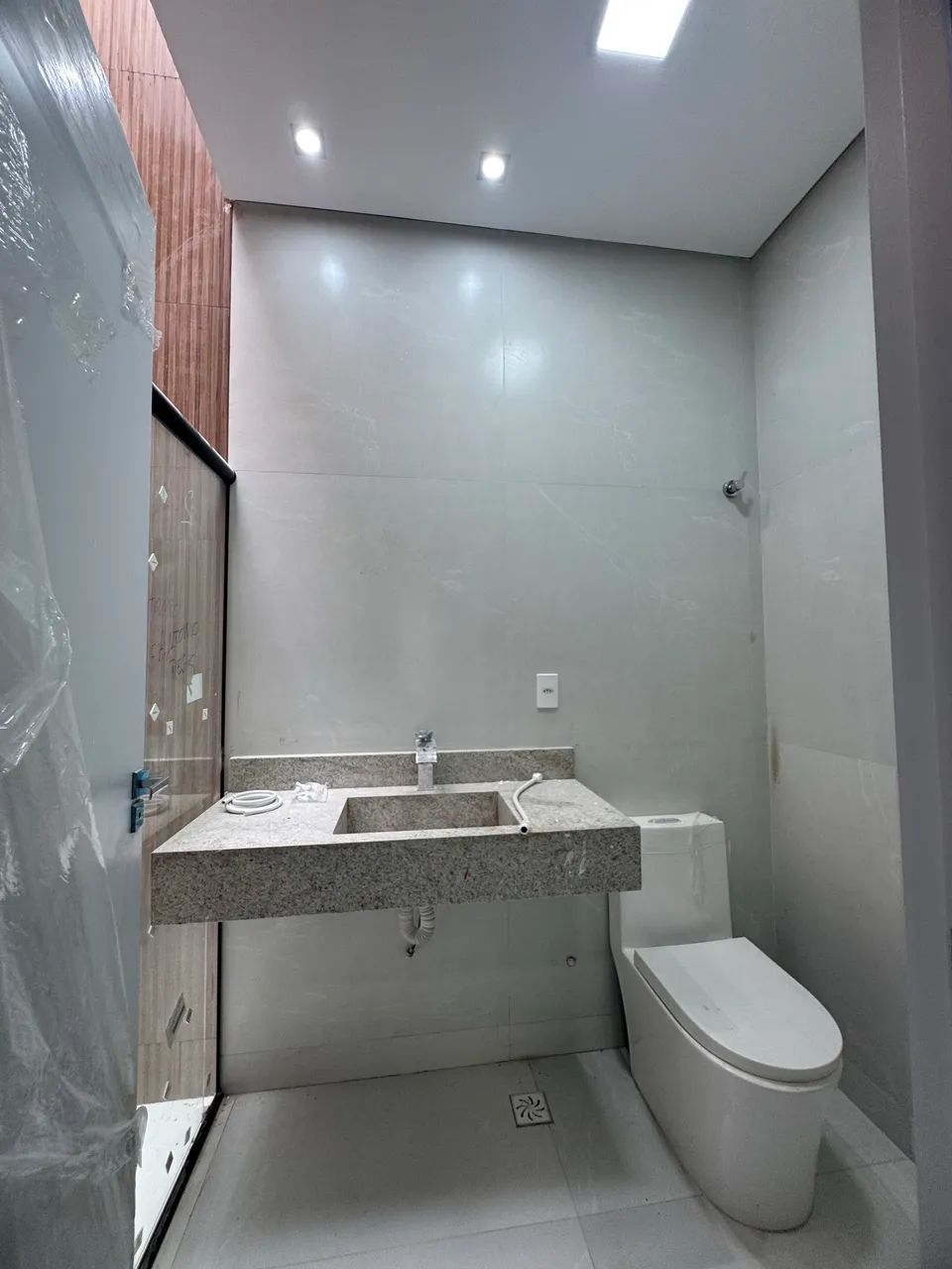 Casa , raio de luz com piscina 10 minutos da orla  - Foto 9