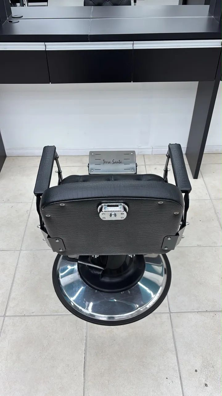 Cadeira de Barbeiro Profissional - Foto 2
