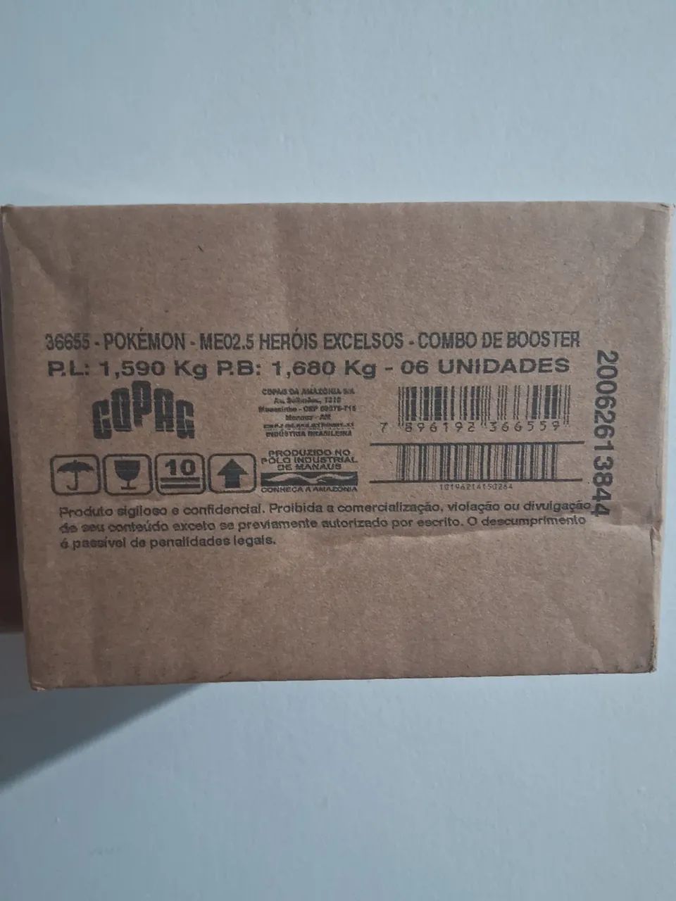 Case Pokémon Heróis Excelsos 