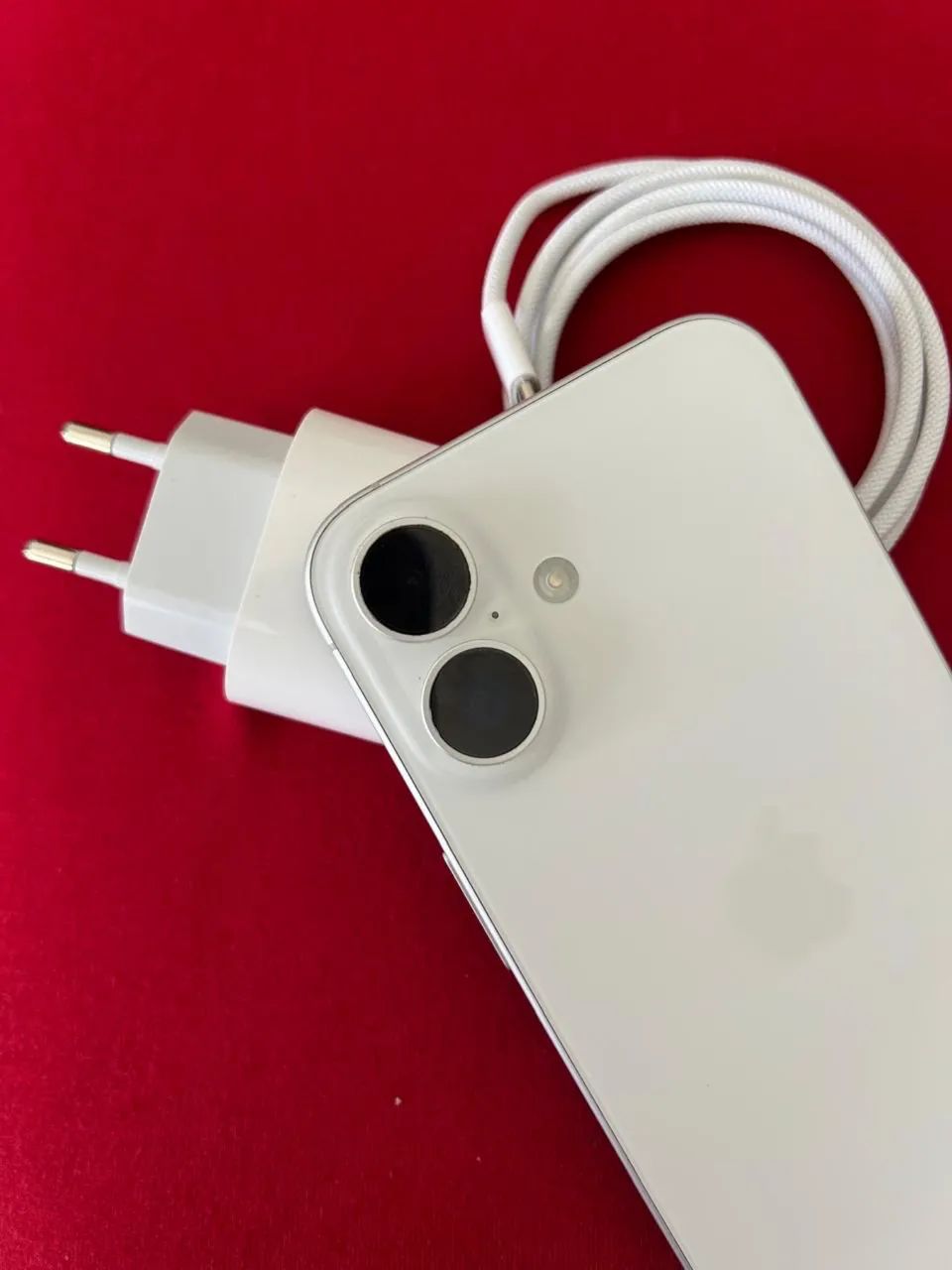 IPhone 16 Branco - 128 Gigas