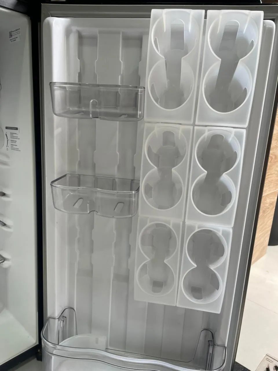 Frigobar Brastemp Inox 120 Litros - Foto 3