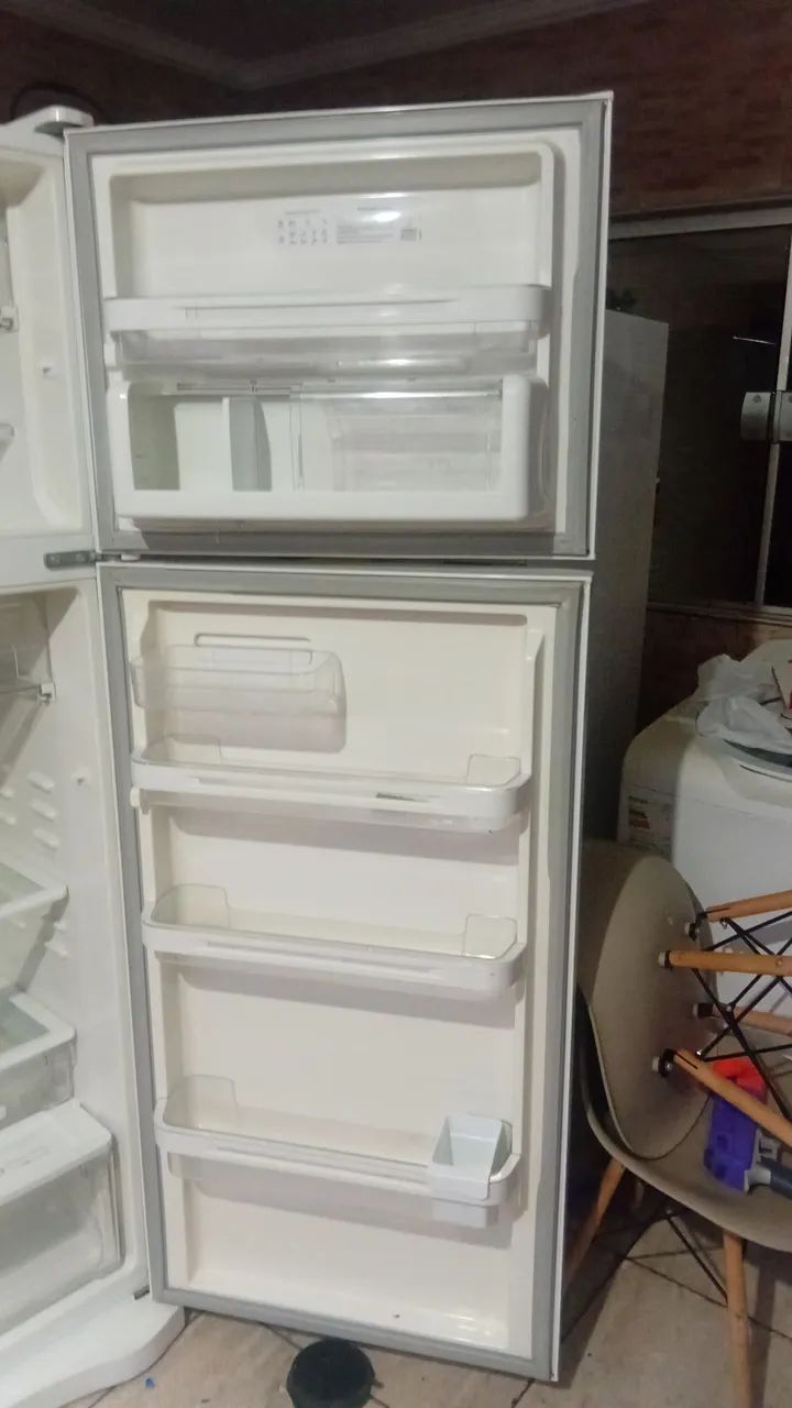 Electrolux DFN52 459L 127v 1500,00$ - Foto 3
