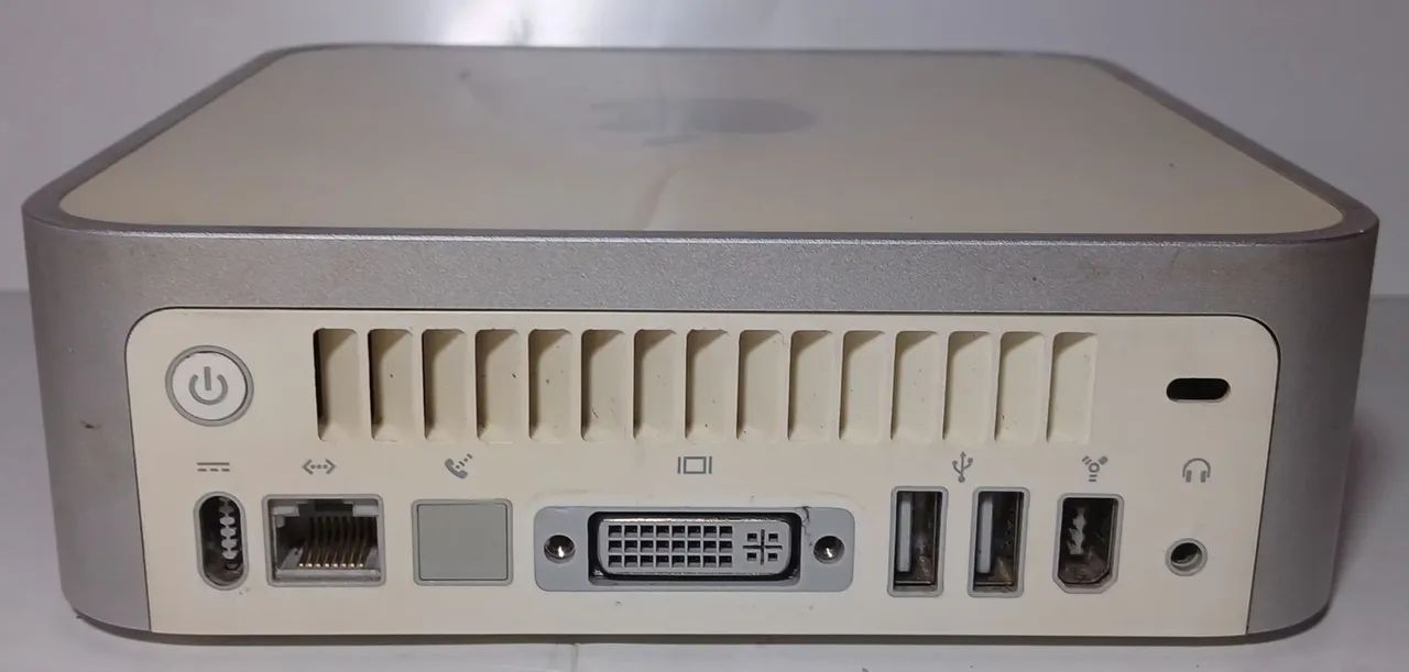 【未開封（シュリンク intact）】Apple Mac mini A1103 Apple Mac mini A1103 - Sem os cabos para testar ano 2005