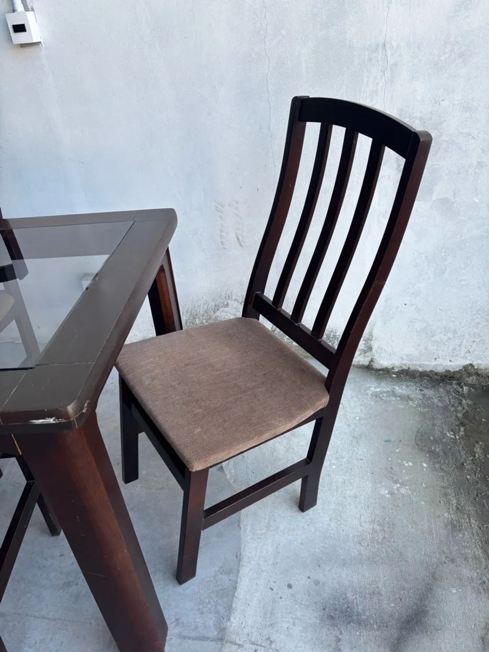 Mesa de jantar com cinco cadeiras no Ribeirão da Ilha  - Foto 3