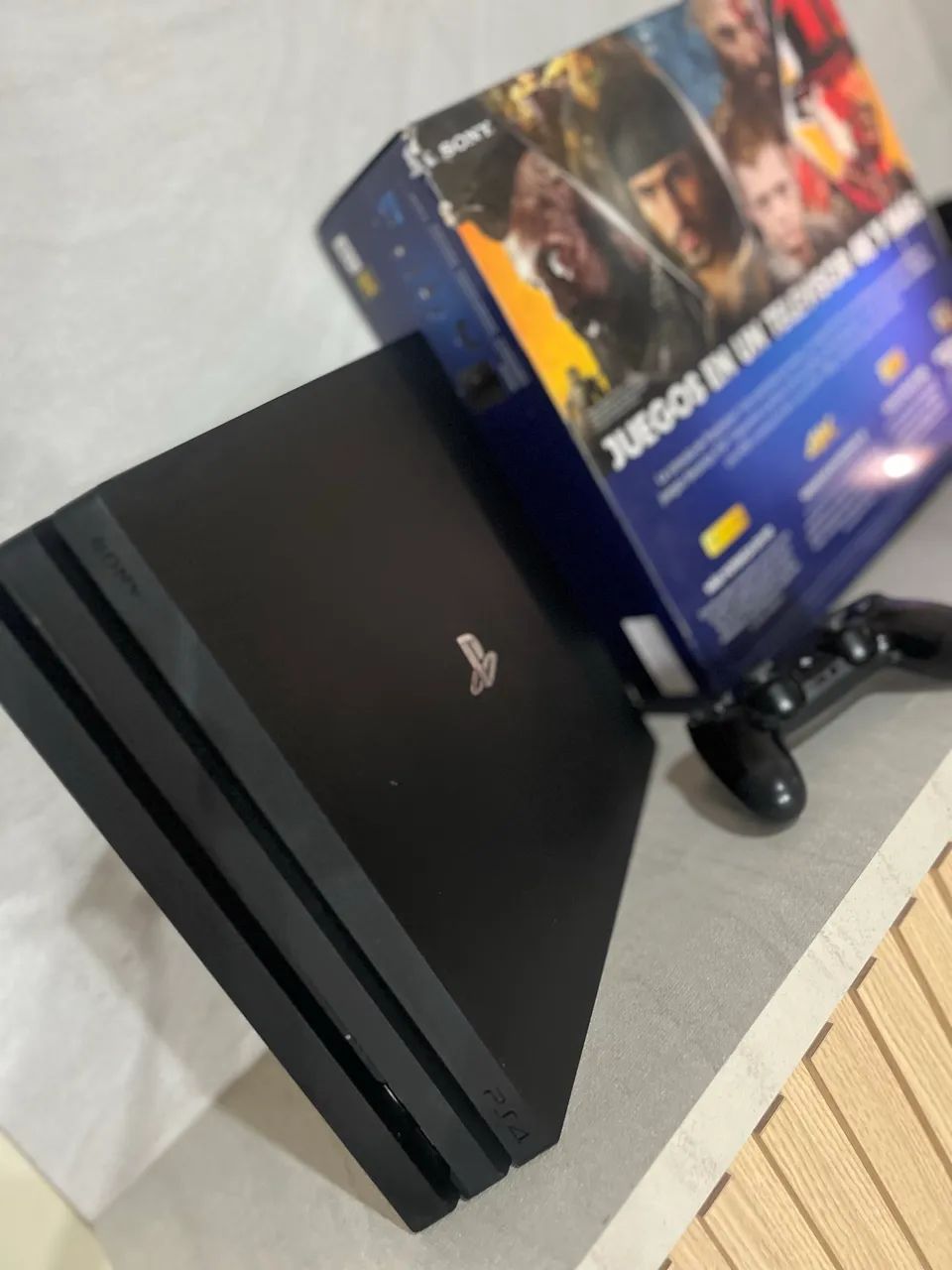 Ps4 pro 1TB  - Foto 2