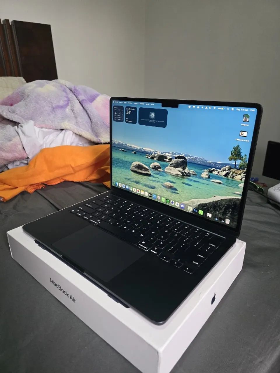 MACBOOK AIR M2, 8GB,  256 GB