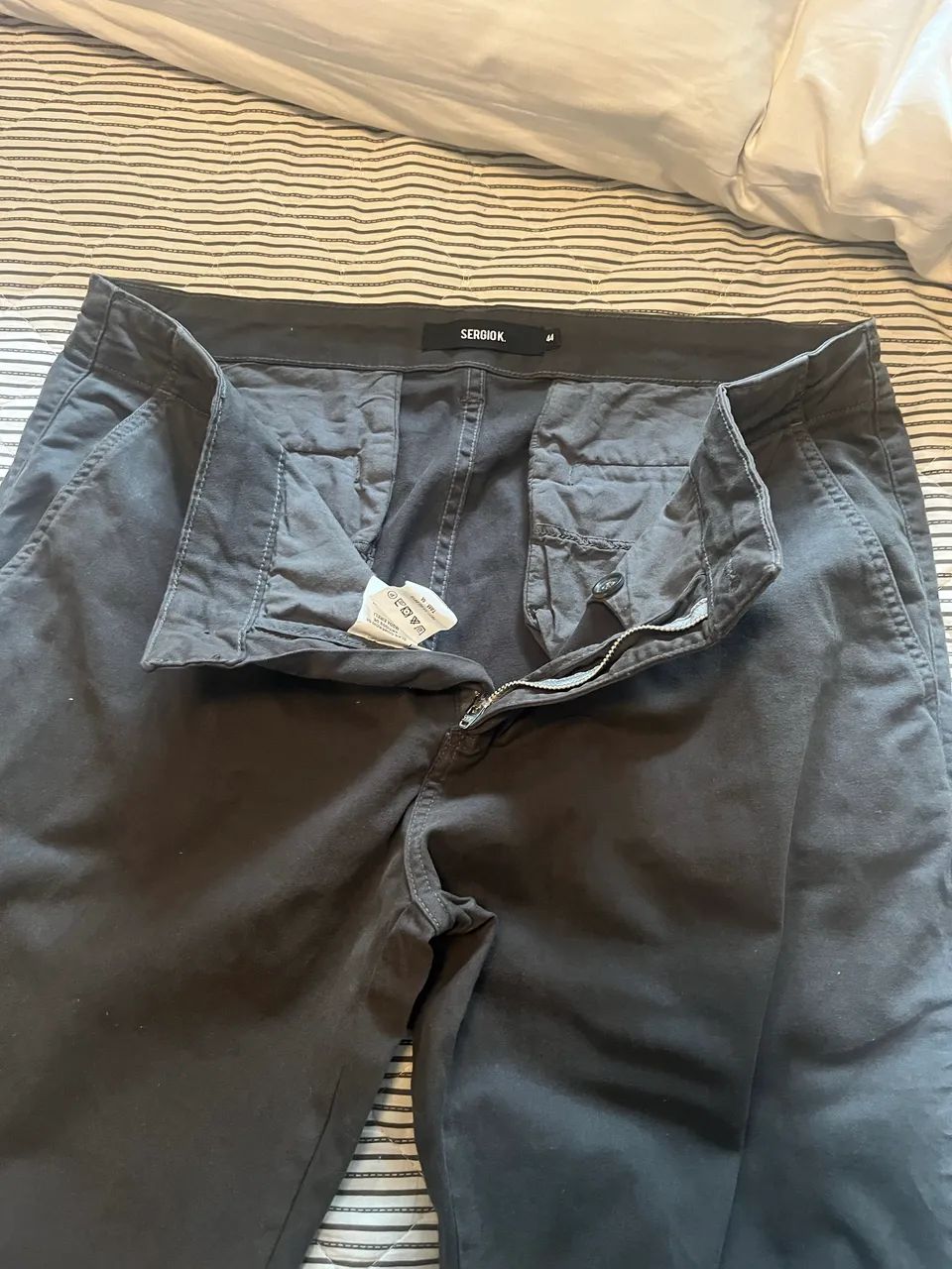 Calça Sergio K, tamanho 44. Nunca usada  - Foto 2